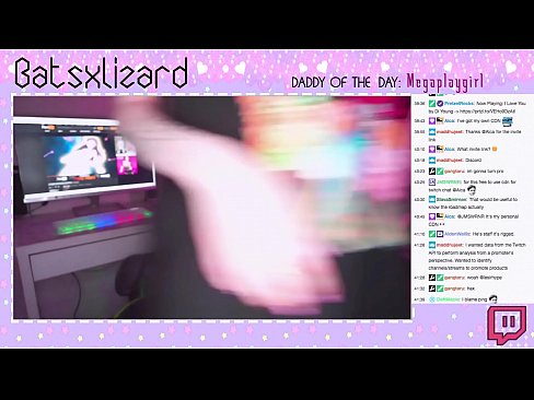 ❤️ NAKALIMOT ANG GAMER NGA I-OFF ANG STREAM UG NAG-SQUIRTED LIVE ON AIR ️ Porno sa amon ☑