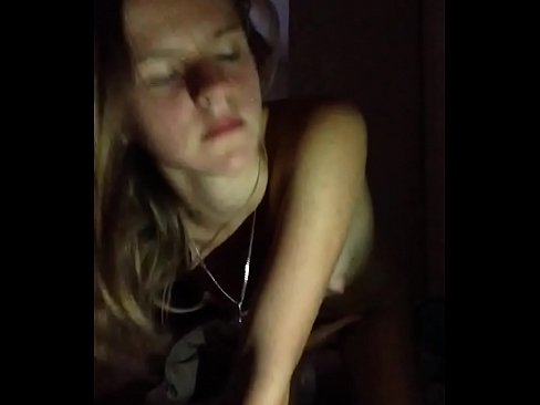 ❤️ Ang usa ka babaye masturbates ug cums ️ Porno sa amon ☑