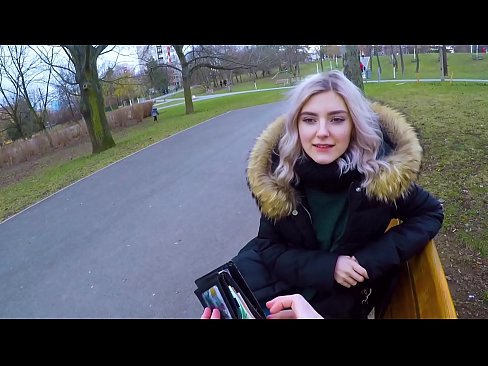 ❤️ Gitulon ang init nga cum sa usa ka estranghero alang sa kuwarta - blowjob sa parke ni Eva Elfie ️ Porno sa amon ☑